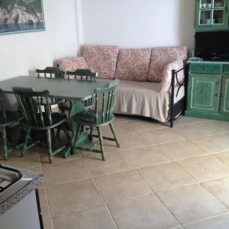 Iss Travel, I Giardini Di Hotel apartamentowy *
